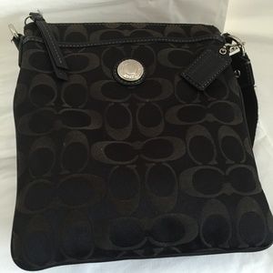 Coach Signature Swingpack